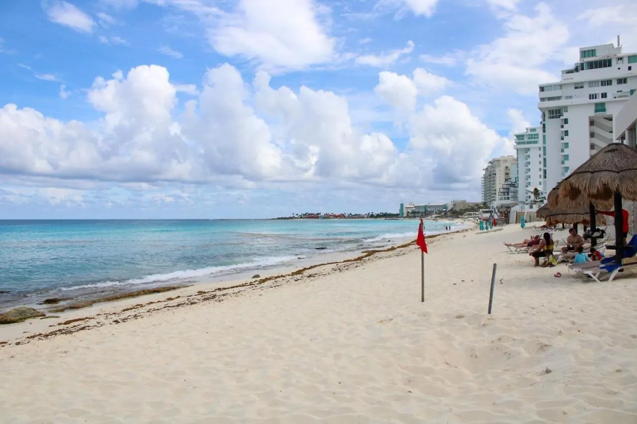 Villa Delfines, Frente Al Mar Cancún